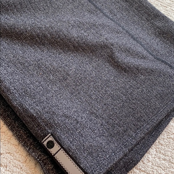 Lululemon Vinyasa Scarf - Picture 3 of 4